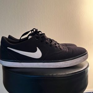 Nike SB low top mens size 12